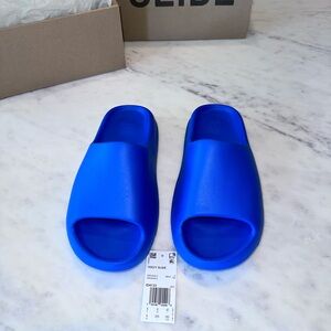 Yeezy Slide Azure (Blue)